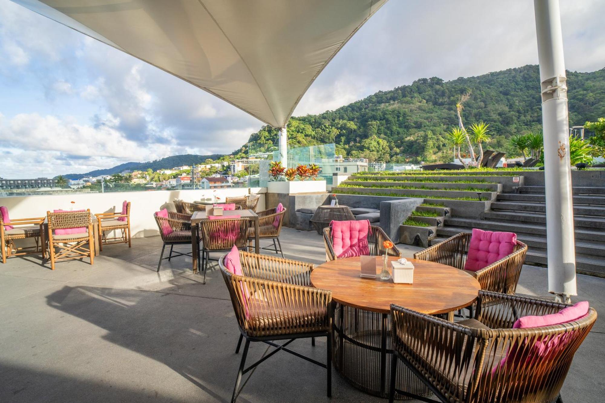 普吉岛旅程中心奥克伍德酒店【SHA Extra Plus】 Patong 外观 照片