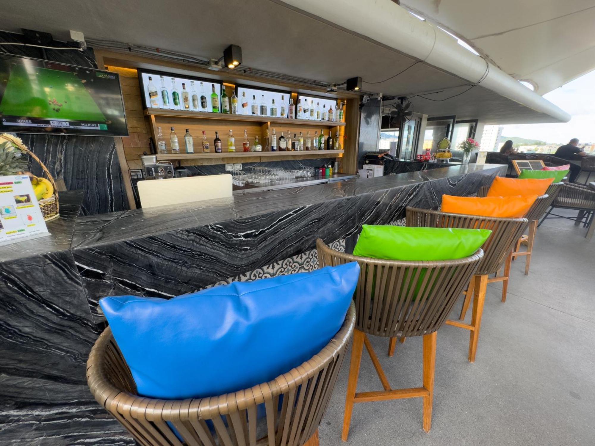 普吉岛旅程中心奥克伍德酒店【SHA Extra Plus】 Patong 外观 照片